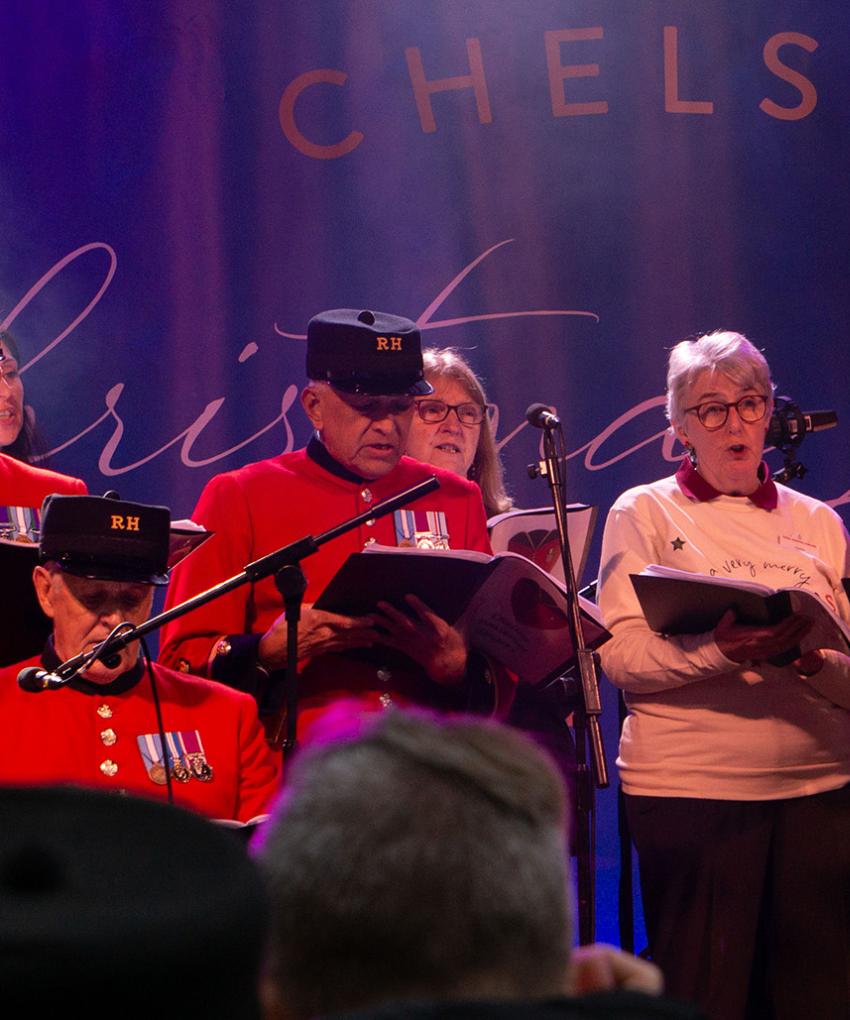 Christmas carols with the Chelsea Pensioner Choir 